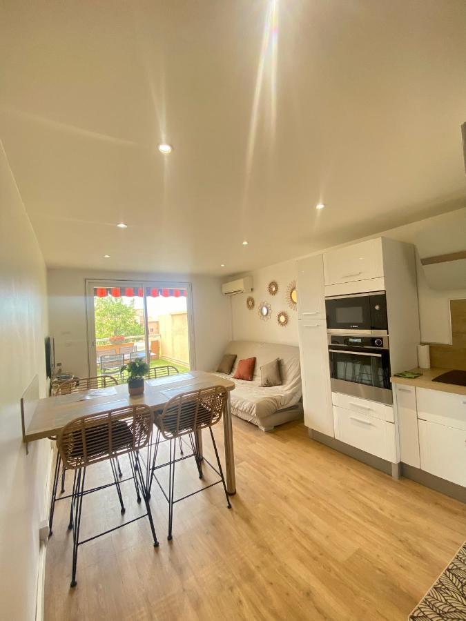 Superbe Appartement Avec Grande Terrasse Carqueiranne Dış mekan fotoğraf